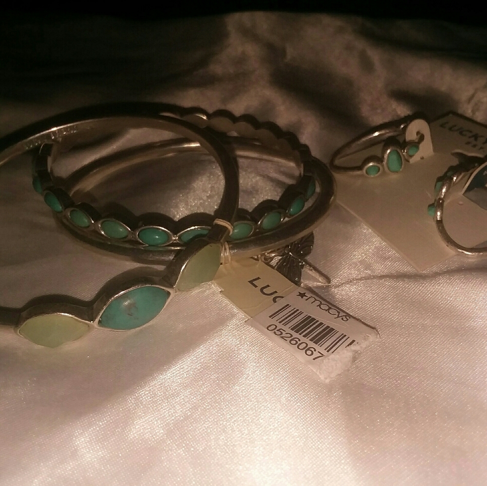 LUCKY BRAND bracelet bangle set /matching earrings